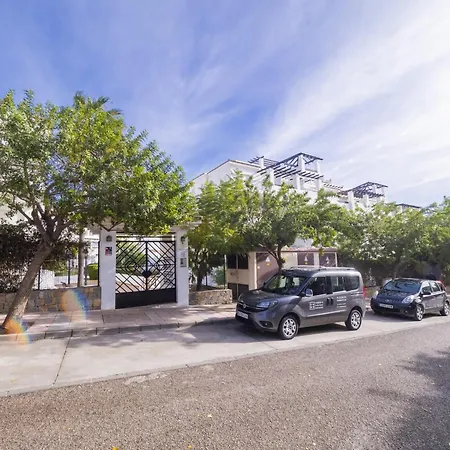 Cubo's Duquesa & Parking Διαμέρισμα *